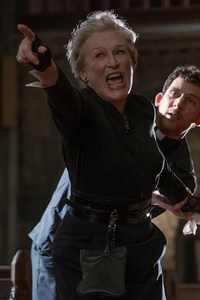 Wake Up Dead Man: A Knives Out Mystery [Glenn Close]